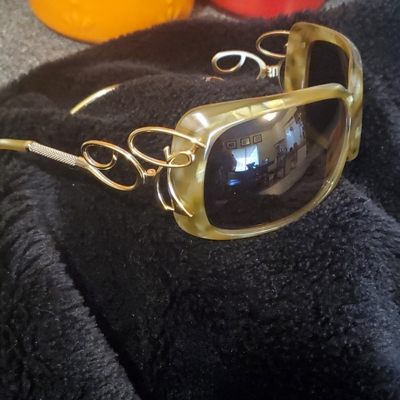 Roberto Cavalli Sunglasses - Picture 4 of 14